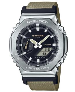 Utility Metal G-SHOCK kaheksanurkse terasraami ja beeži kangasrihmaga ana-digi kell | GM-2100C-5AER