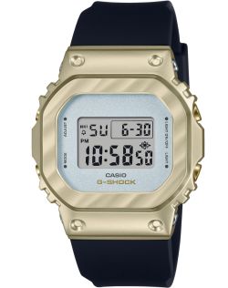 Kuldne digitaalne G-SHOCK naiste käekell drapeeritud metallist disainiga | GM-S5600BC-1ER