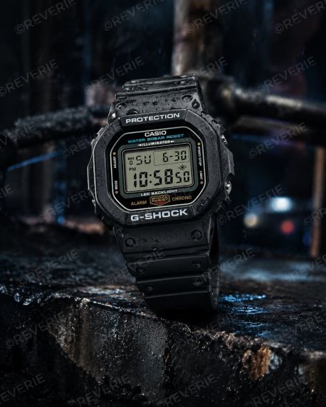 Originaalne G-SHOCK digitaalne kell kosmosetesti disainiga | DW-5600UE-1ER