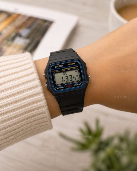 Casio digitaalne kell klassikalise 1989. aasta disainiga seitsmeaastase aku kestvusega | F-91W