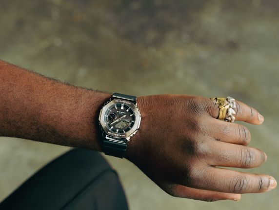 G-SHOCK metallist kaheksanurkne päikesekell Bluetooth-ühendusega | GBM-2100-1AER